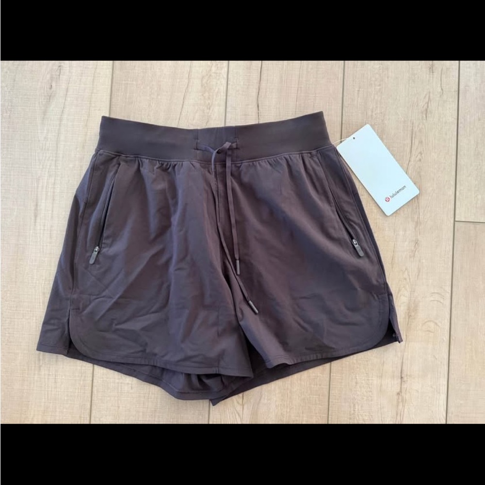 Lululemon License to Train HR Short 4”
